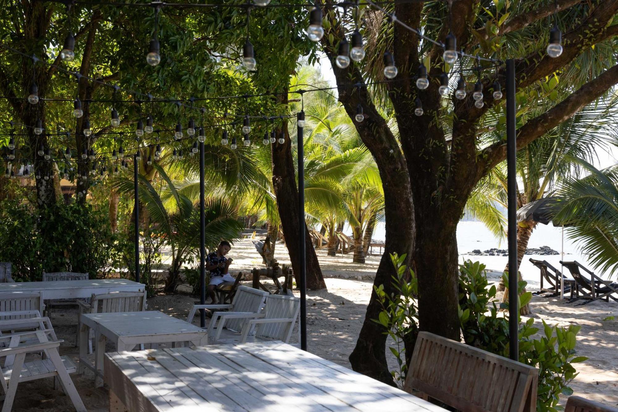 Barefoot Project Formerly Baan Klong Kleng Koh Phayam Exterior photo